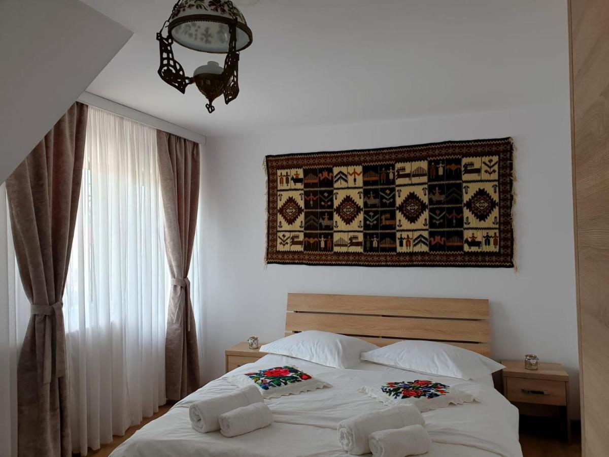 Bed and Breakfast Casa Tomsa à Rozavlea Chambre photo